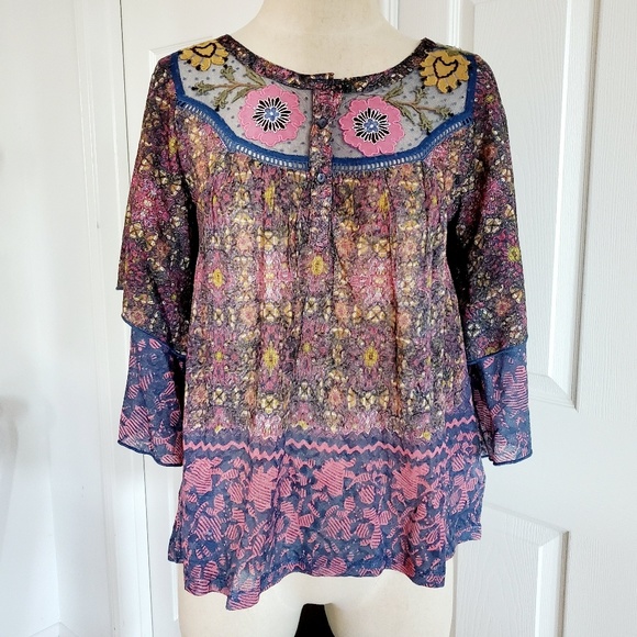 🆕️ Anthropologie Embroidered Floral Tiered Sleeve Boho Blouse Size Small - Picture 5 of 12